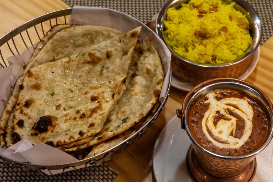 Curry et naans, cuisine indienne