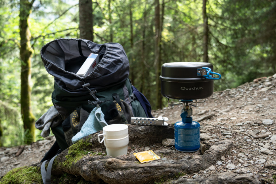 Équipement de camping de randonnée équipement de base et