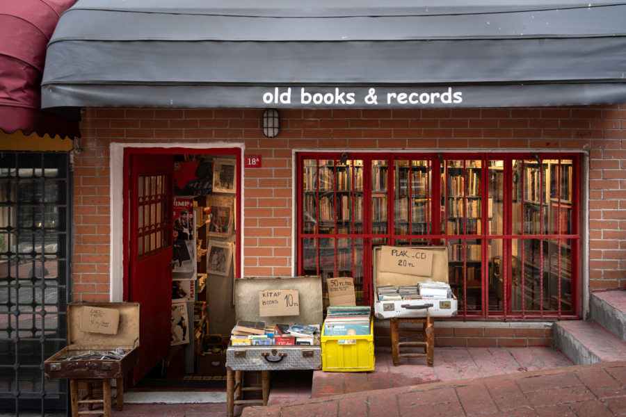 Boutique de musique dans le quartier de Cukurcuma à Istanbul