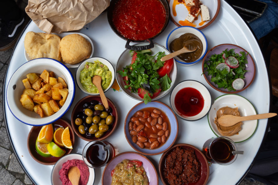 Brunch à Istanbul, plateau végétarien