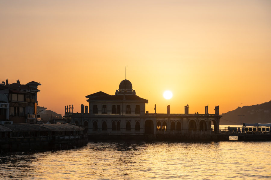 Coucher de soleil à Buyukada, île des princes