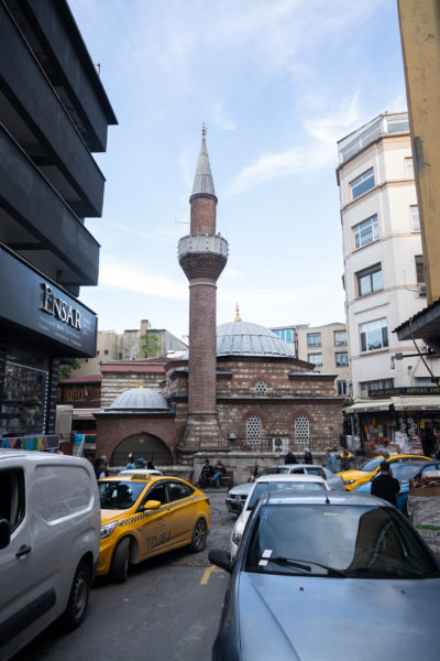 Mosquée près du grand bazar à Istanbul