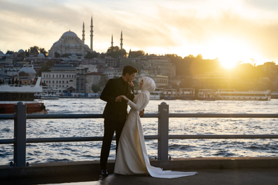 Photo de mariage à Istanbul au coucher du soleil