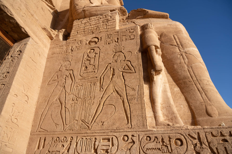 Entrée du temple de Ramses II à Abou Simbel