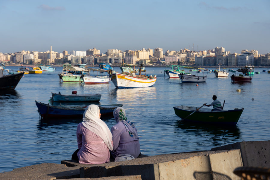 Corniche en bord de mer à Alexandrie en Egypte