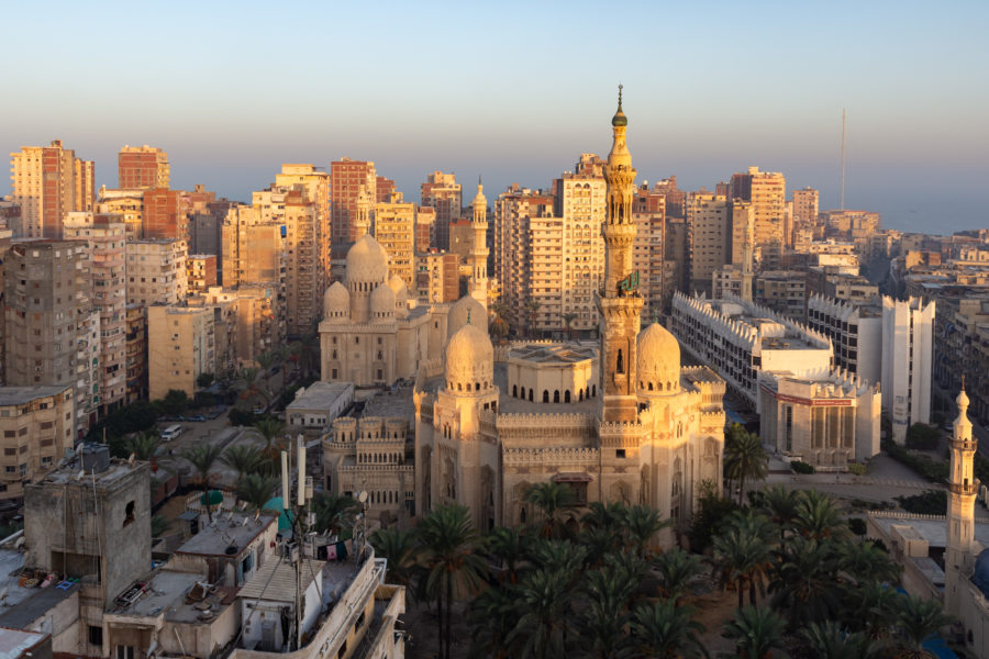 Vue sur Alexandrie et la mosquée Abu el Abbas el Mursi en Egypte