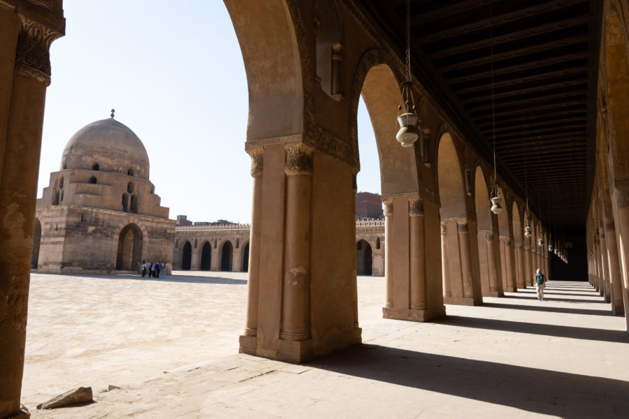 Visite de la mosquée Ibn Touloun au Caire en Egypte