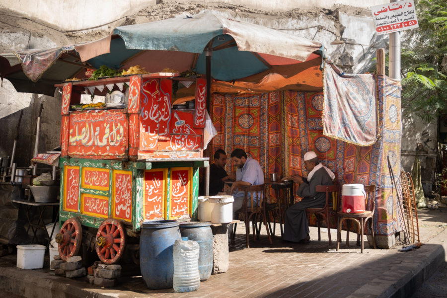 Stand de rue au Caire islamique