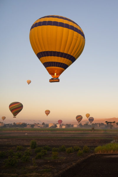 Vol en montgolfière au-dessus de la vallée des rois à Louxor