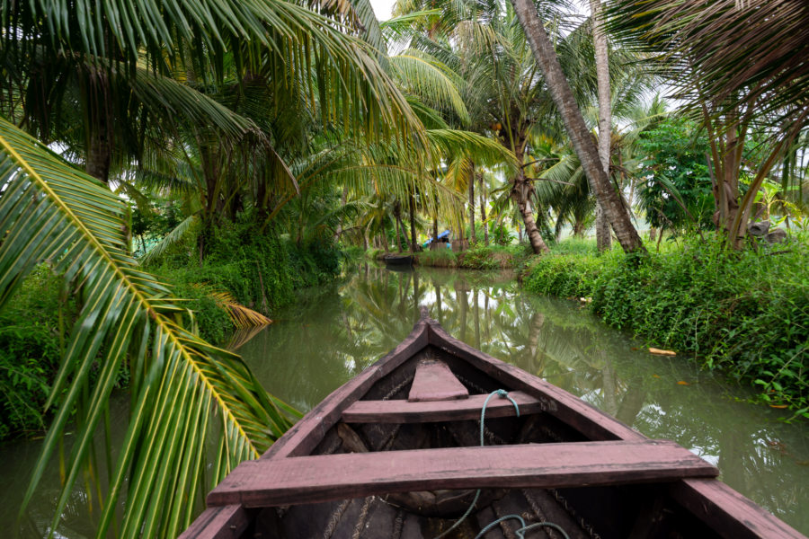 Balade en pirogue sur les backwaters de Munroe Island au Kerala