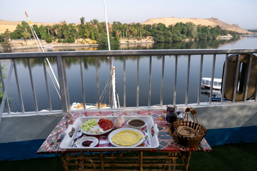 Petit déjeuner avec vue sur le Nil à Assouan