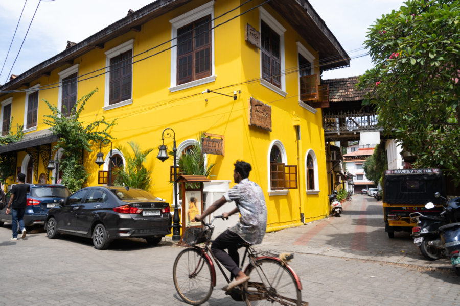 Princess street et maison jaune à Fort Cochin