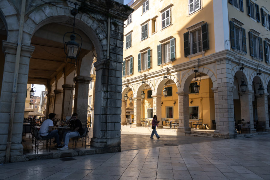 Corfou town et ses arcades, île grecque