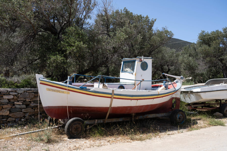 Bateau hors de l'eau sur l'île de Sifnos