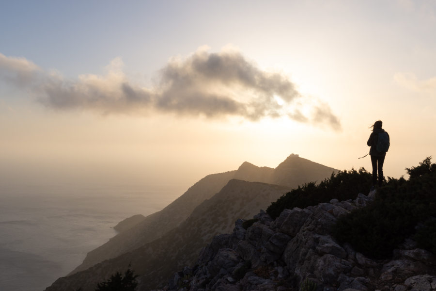 Coucher de soleil depuis le monastère de Saint Symeon à Sifnos