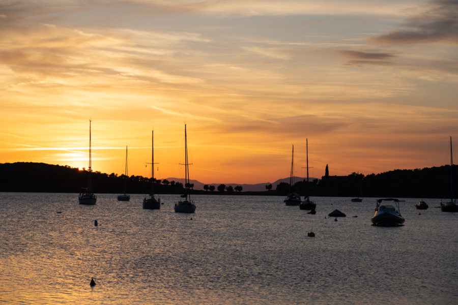 Coucher de soleil sur le Pélion en Grèce