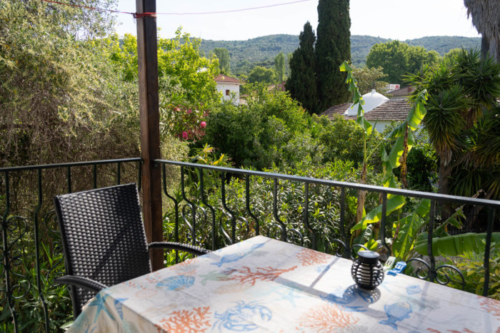 Vue depuis la terrasse de l'hôtel à Chorto