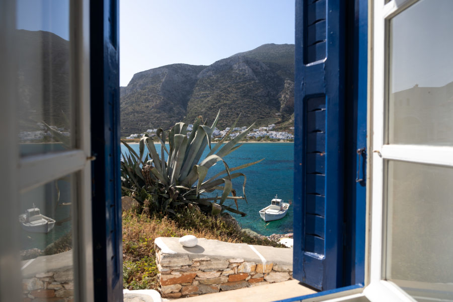 Vue depuis la chambre de l'hôtel à Kamares, Sifnos