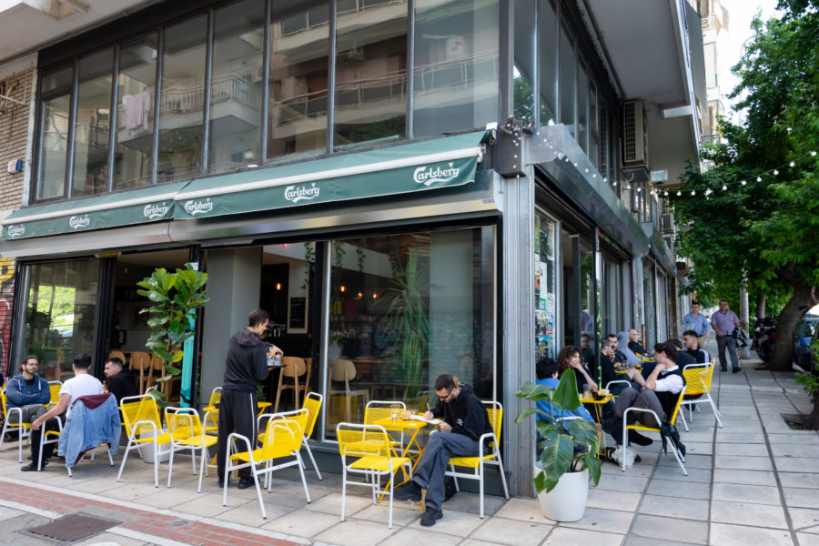 Terrasse de café, voyage à Thessalonique