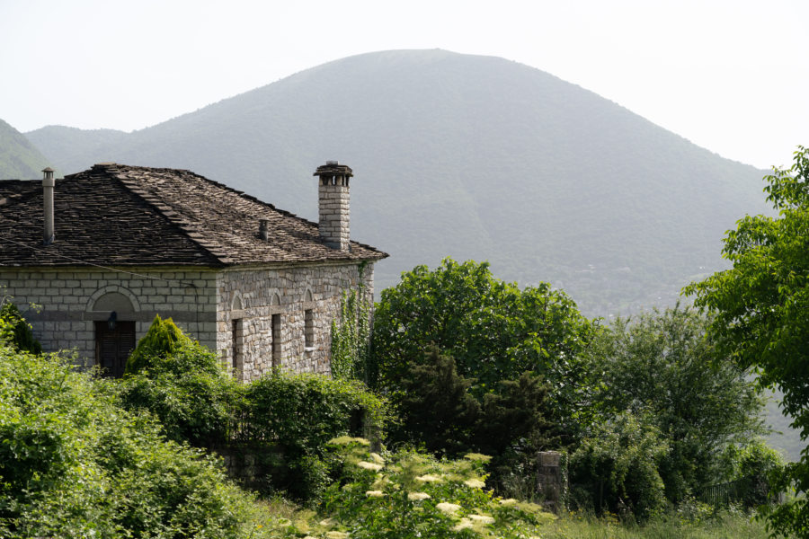 Village de Vikos, maison dans les montagnes de Zagoria