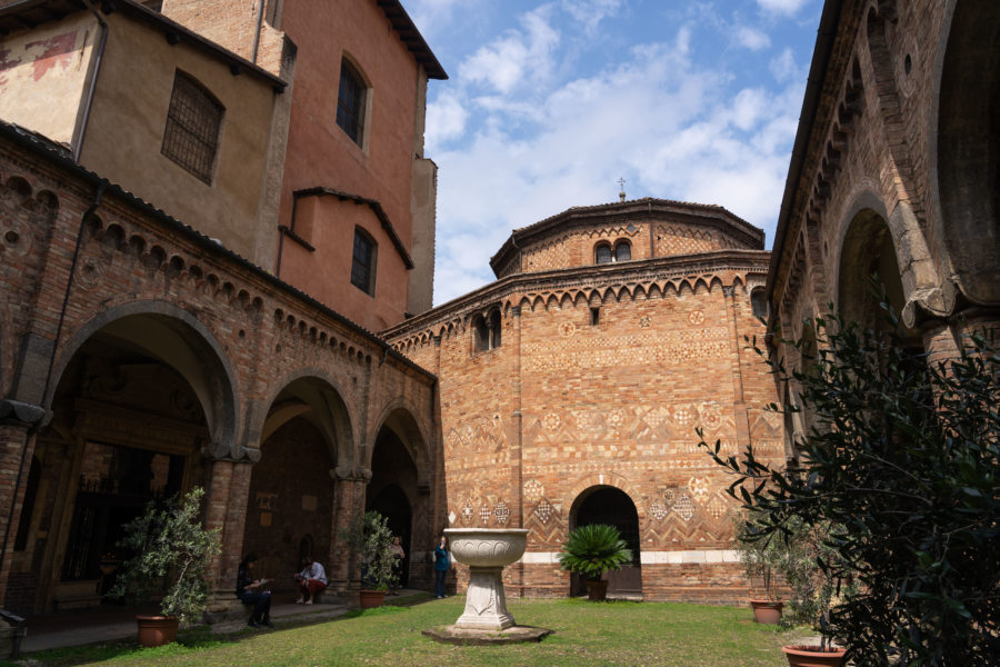 Eglise de Santo Stefano à Bologne, Italie