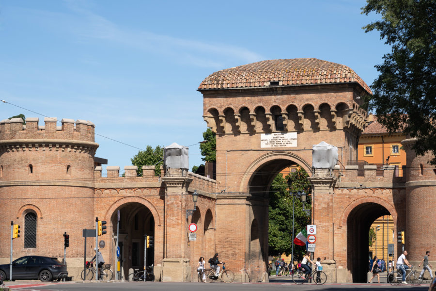 Porte Saragozza à Bologne